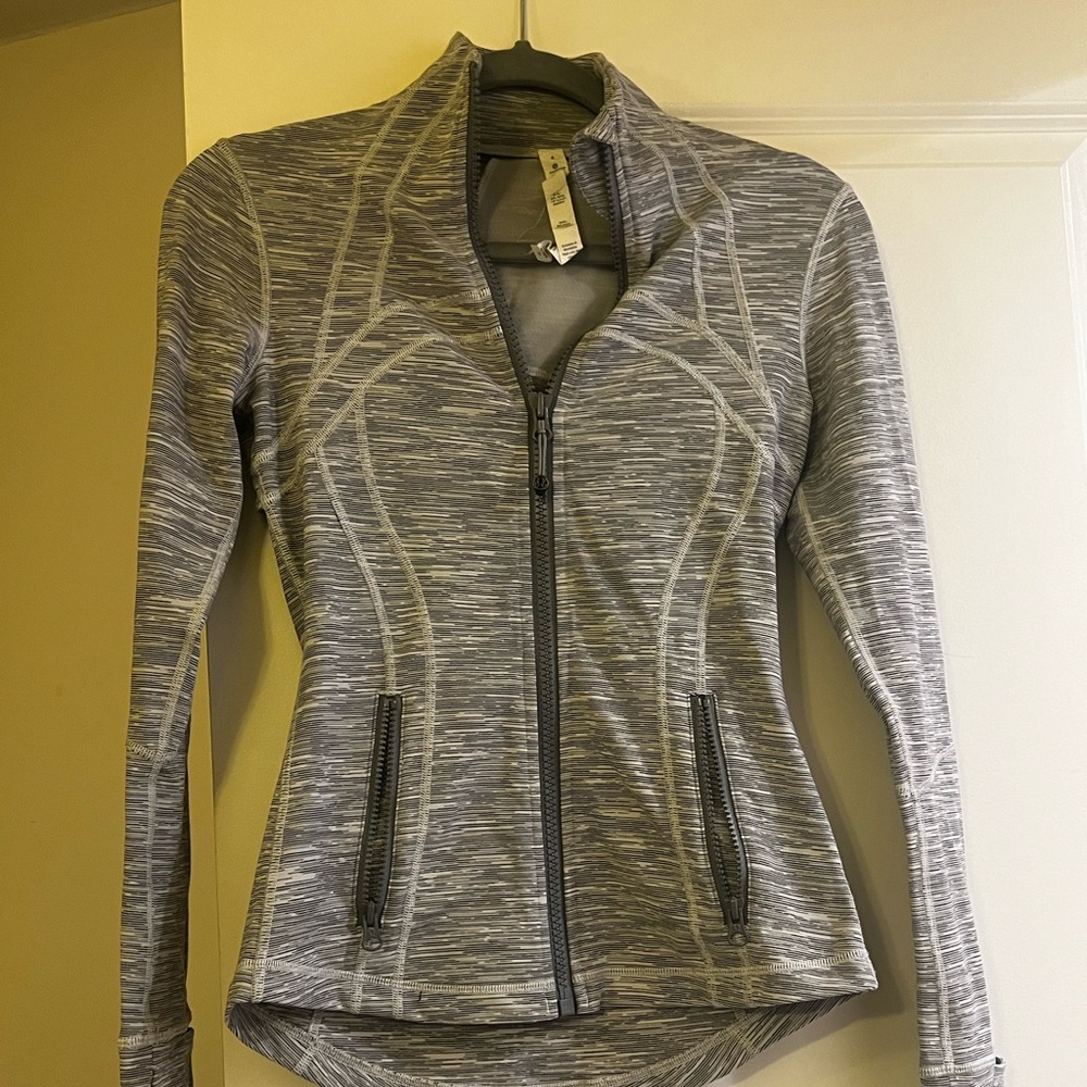 Lululemon jacket grey size 4